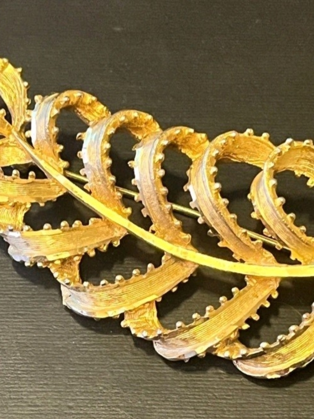 Gold Tone Leaf Motif Brooch  BSK